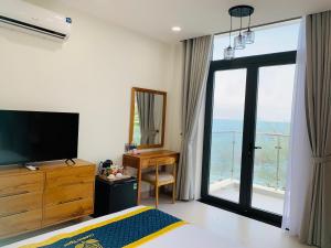 Golden Rose Hotel