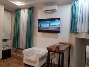 Imperial Room4 - ultracentral - minipiscina cu hidromasaj