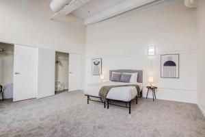TWO CozySuites Apartment with Skybridge Access #4