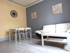 Le Mirage - appartement 2 chambres, salon, cuisine équipée, parking et wifi gratuit