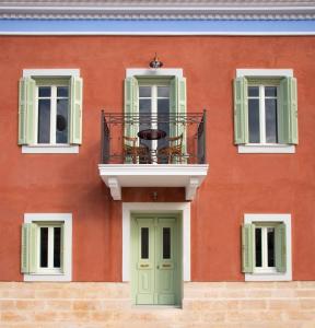 Chora Aeginas Apartments