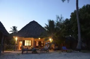Lui Ushongo Beach House - Mokoko