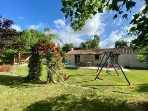 Gîte de campagne avec jardin clos, 3 chambres, terrasse, basse-cour, et terrain de pétanque - FR-1-306-918 - Cordemais