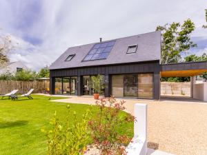 Maison moderne et lumineuse à 900m de la plage, jardin privé, terrasse, barbecue et 2 vélos adultes inclus. - FR-1-306-1204