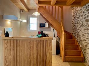 Gîte rénové au calme avec jardin, terrasse et accès à une plage aménagée - FR-1-306-1219