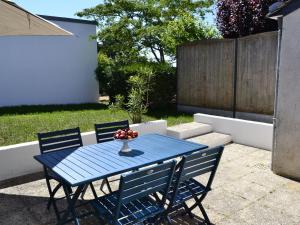 Maisons de vacances Charmante Maison au Coeur d’un Village Paludier, Proche Guerande et Plages, Terrasse et Wifi - FR-1-306-1227 : photos des chambres