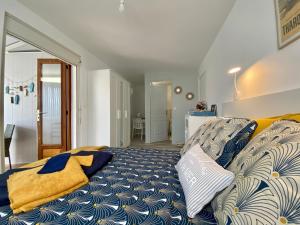 B&B / Chambres d'hotes Appartement Confort avec Suite Parentale et Equipements pour Bebe a Saint-Michel-Chef-Chef - FR-1-306-1232 : photos des chambres