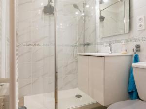 Fermette Rénovée avec Jardin Privatif et Wifi à 12km des Plages - FR-1-306-1257