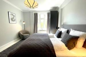 2 Bedroom Apartment in Trendy Area