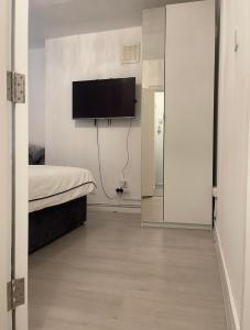 Kingscross Retreat