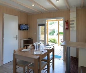 Campings Camping Municipal Tindio : photos des chambres