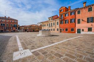 Apartment - Split Level