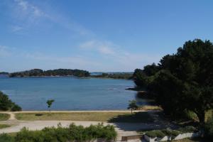 Campings Camping Municipal Tindio : photos des chambres