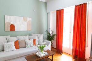 Artistic Acropolis apartment