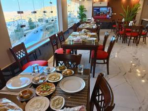 Petra Monastery Tourist Hotel