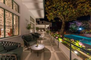 Majestic Palace Hotel