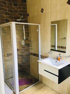 Buxton lodge Guesthouse