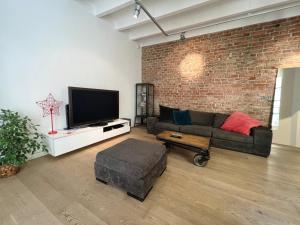 Konventna apartment in city heart, designed, spacious