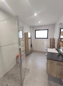 L’ÉCHO DES VAGUES