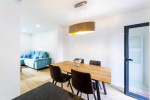 MY HOME IS YOUR HOME Viana House