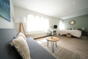 Bijou Studio with Ambiance near Lake