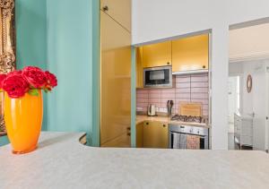 Chelsea Art Deco Balcony Suite