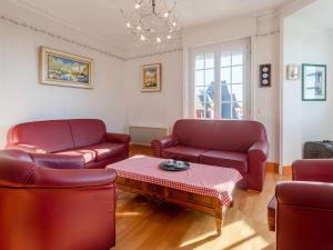 Apartment Le Normandie Home by Interhome