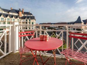 Appartements Apartment Le Manoir-2 by Interhome : photos des chambres
