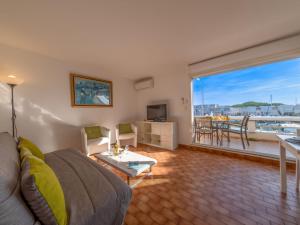 Apartment Les Régates by Interhome