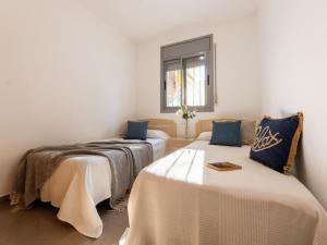 Holiday Home Gaviota 6 by Interhome