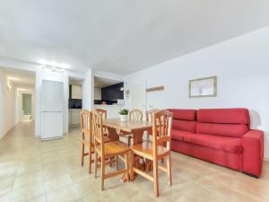Apartment Platja de Roses-11 by Interhome