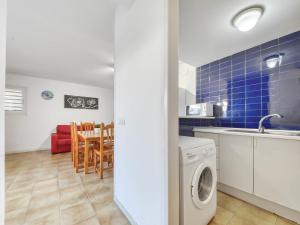 Apartment Platja de Roses-9 by Interhome