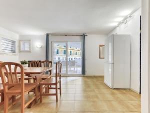 Apartment Platja de Roses-11 by Interhome