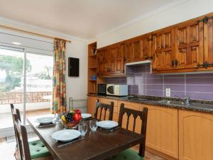 Apartment Anfora 9 by Interhome