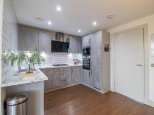 Comfortable and Fabulous Family Home - Pass the Keys