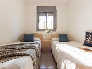 Holiday Home Gaviota 15 by Interhome