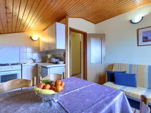 Apartment Ruža 2 by Interhome