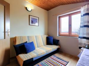 Apartment Ruža 2 by Interhome