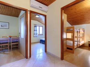 Apartment Ruža 1 by Interhome