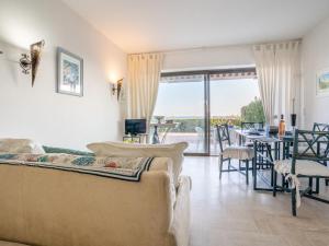 Apartment Les Maures de lEsterel-1 by Interhome