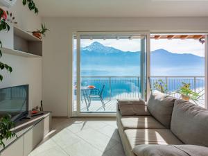 Apartment Ciclamino - GLA127 by Interhome