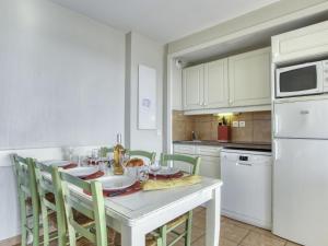 Apartment Les Rivages de Coudoulière-27 by Interhome