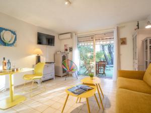 Studio La Galiote-2 by Interhome