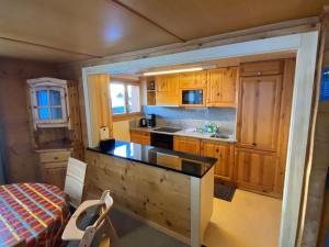 Apartment Chalet Jungtalblick Chilcheri by Interhome