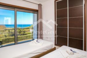 Villa Azinhança do Mar