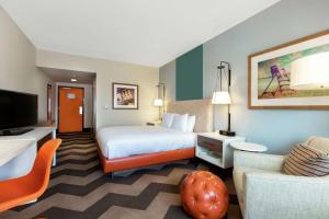 King Room room in DoubleTree by Hilton Galveston Beach