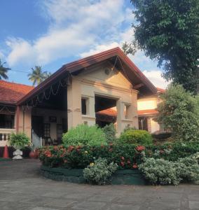 Grand Colonial Viveka