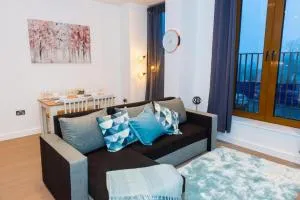 Absolute Stays on Grosvenor-Luton Airport-St Albans Train Station-Harry Potter - 伦敦科尔尼