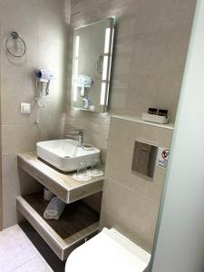 Navarino Luxe Suites