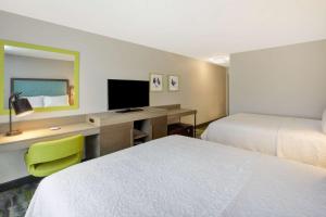 Queen Room with Two Queen Beds - Non-Smoking room in Hampton Inn & Suites By Hilton Southwest Sioux Falls